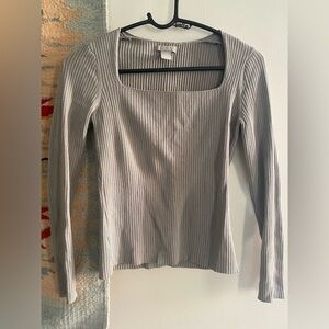 H&M Ribbed Square-Neck Long Sleeve Top in Light Gray